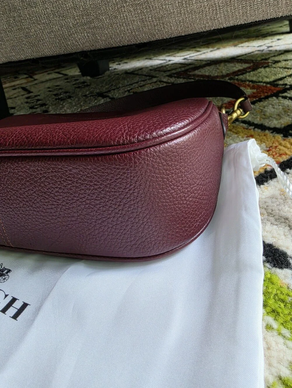 Coach Legacy Shoulder Bag Merlot - Picture 10 of 16